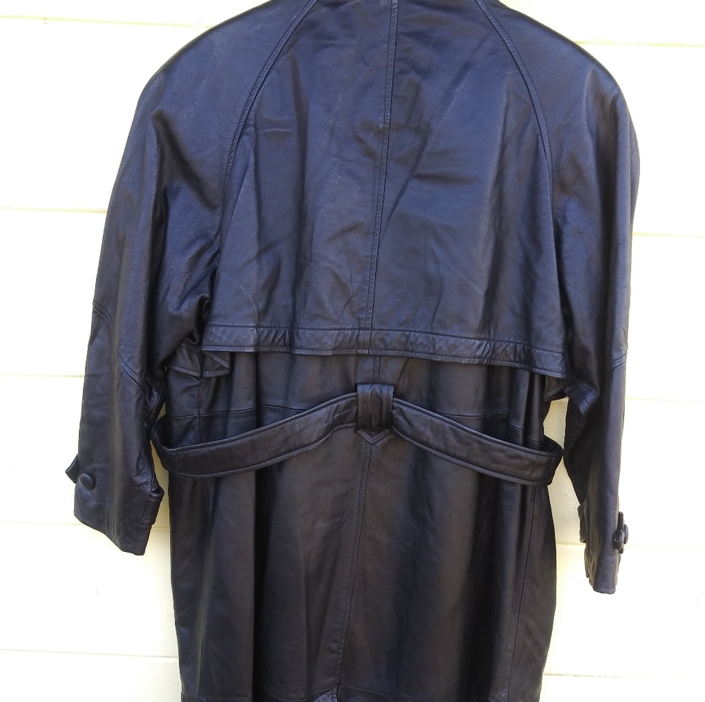 - Leather coat - Picture 2 of 8